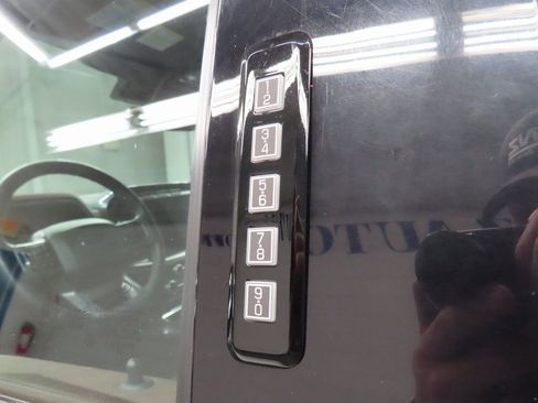 Used 2023 Ford F150 Lariat w/ Equipment Group 502A High image 46