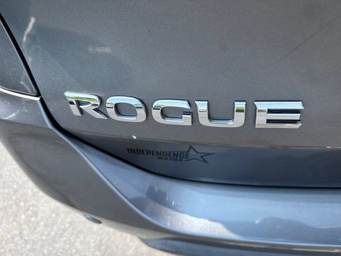 Used 2019 Nissan Rogue SV AWD/4WD image 31