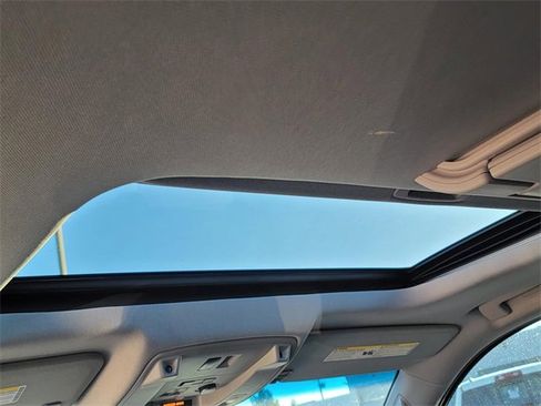 Used 2019 Cadillac Escalade Luxury w/ Escalade Sport Edition image 28