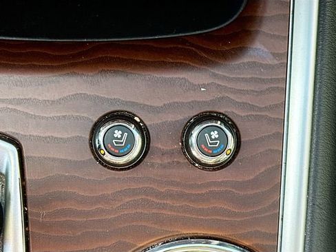 Used 2019 Nissan Pathfinder Platinum image 22