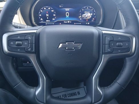 Used 2024 Chevrolet Suburban Z71 w/ Luxury Package AWD/4WD image 23