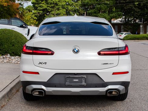 Used 2022 BMW X4 xDrive30i w/ Convenience Package AWD/4WD image 4
