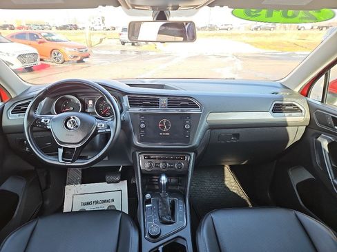 Used 2019 Volkswagen Tiguan SE image 13