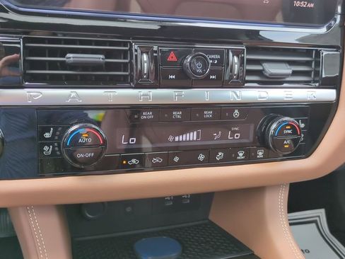 New 2026 Nissan Pathfinder Platinum FWD image 21