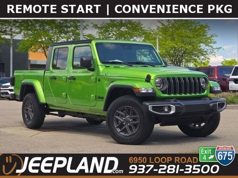 Used 2025 Jeep Gladiator Sport AWD/4WD image 1