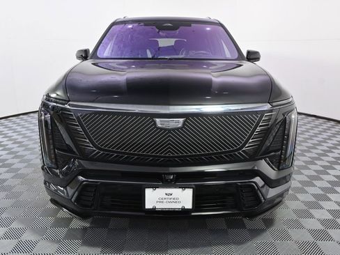 Certified 2026 Cadillac Vistiq Premium Luxury w/ LPO, Floor Liner Package AWD/4WD image 10