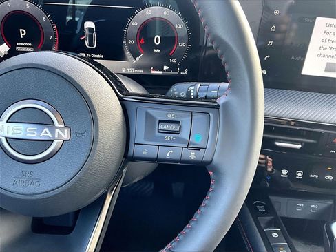 Used 2025 Nissan Kicks SR image 24