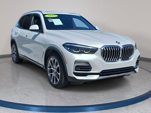 Used 2019 BMW X5 xDrive40i w/ Convenience Package AWD/4WD image 4