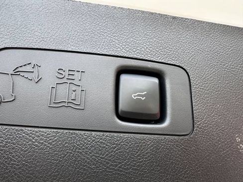 Certified 2024 Lincoln Corsair AWD w/ Equipment Group 101A image 45