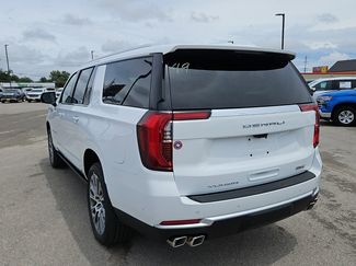 New 2026 GMC Yukon XL Denali w/ Denali Reserve Package AWD/4WD video 3