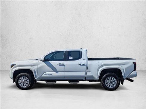 New 2025 Toyota Tacoma SR5 image 5