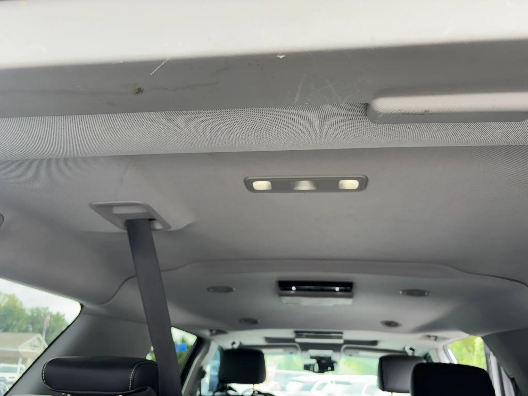 Used 2019 Chevrolet Suburban LT AWD/4WD image 17
