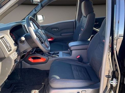 Certified 2025 Nissan Frontier PRO-4X w/ Pro Convenience Package image 23