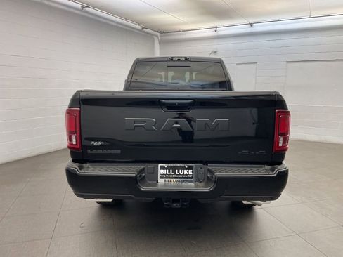 New 2026 RAM 2500 Laramie AWD/4WD image 4