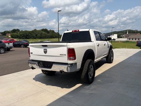 Used 2017 RAM 1500 Laramie AWD/4WD image 5