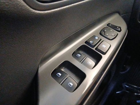 Used 2022 Hyundai Kona Limited image 20