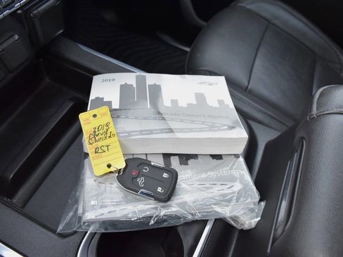 Used 2019 Chevrolet Silverado 1500 RST w/ All-Star Edition image 31