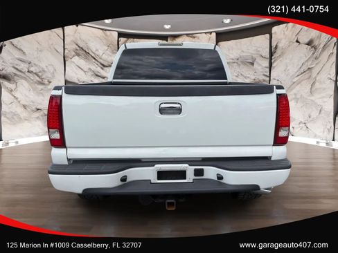 Used 2006 GMC Sierra 1500 Denali w/ Onstar Plus Package AWD/4WD image 6