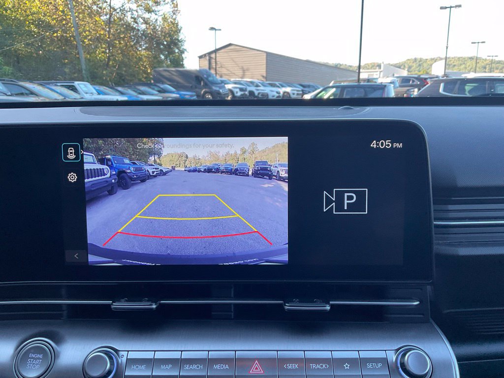 Used 2025 Hyundai Kona SEL AWD/4WD image 18