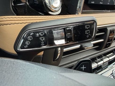 Used 2022 Lincoln Corsair Reserve w/ Luxury Package FWD image 31