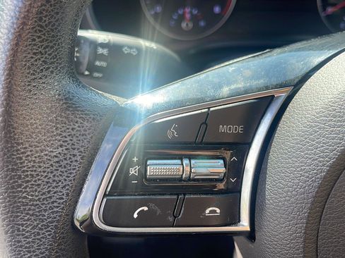 Used 2019 Kia Forte LXS FWD image 15
