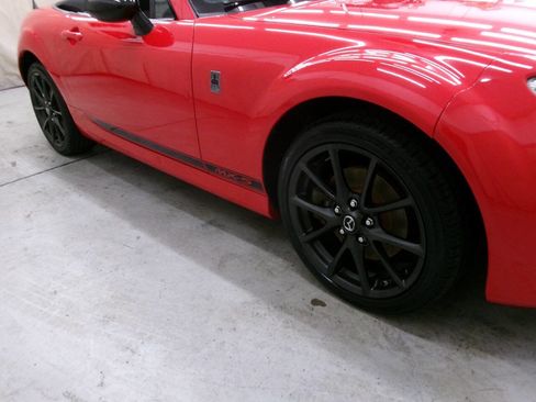 Used 2013 MAZDA MX-5 Miata Club image 10