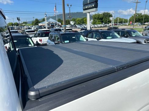Used 2021 Ford F150 Lariat w/ Equipment Group 502A High AWD/4WD image 5
