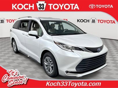 New 2025 Toyota Sienna Limited