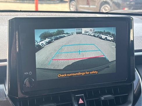 Used 2025 Toyota Corolla Cross AWD Hybrid image 33