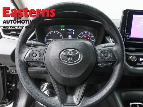 Used 2023 Toyota Corolla LE w/ LE Convenience Package image 10