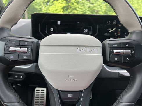Certified 2025 Kia K4 GT-Line Turbo FWD image 13