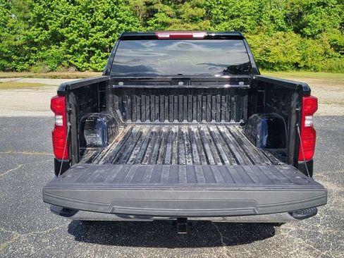 Used 2025 Chevrolet Silverado 1500 LT RWD image 4
