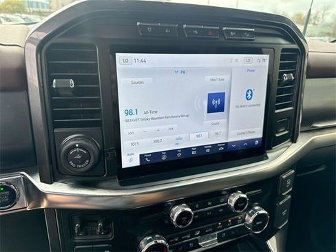 Certified 2022 Ford F150 Lariat w/ Equipment Group 502A High image 16