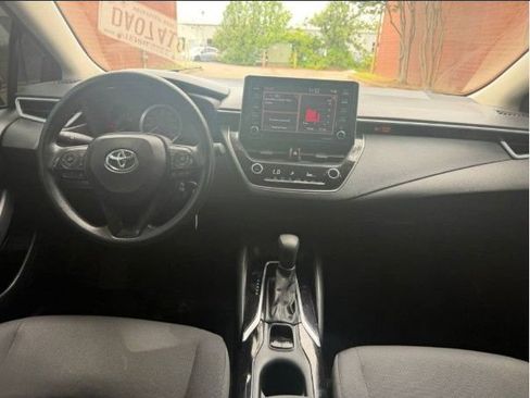 Used 2021 Toyota Corolla LE FWD image 6