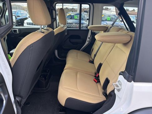 Certified 2022 Jeep Wrangler Unlimited Sport image 16