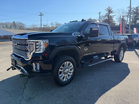 Used 2022 GMC Sierra 2500 Denali w/ Technology Package image 3