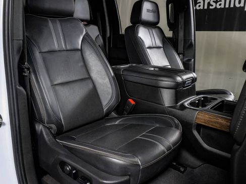 Used 2022 Chevrolet Silverado 3500 High Country w/ Safety Package II AWD/4WD image 29