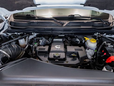 Used 2024 RAM 3500 Laramie w/ Night Edition image 35