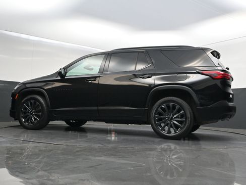 Used 2023 Chevrolet Traverse RS AWD/4WD image 46