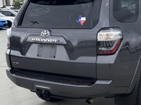 Used 2023 Toyota 4Runner SR5 Premium w/ SR5 Premium Package AWD/4WD image 6