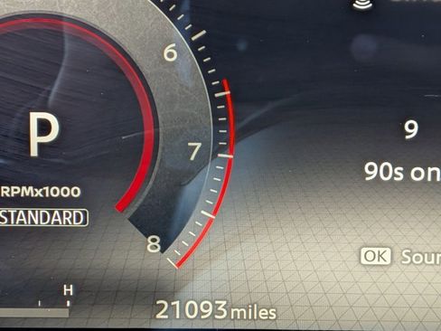 Certified 2025 Nissan Kicks SR image 19