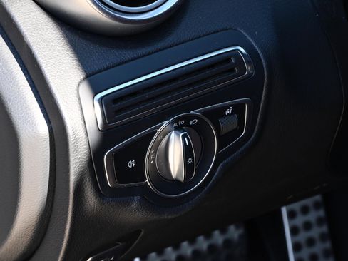 Used 2020 Mercedes-Benz C 300 Sedan image 34