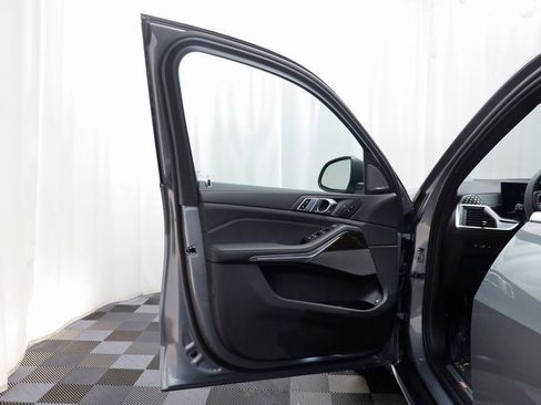 New 2026 BMW X5 xDrive50e image 5