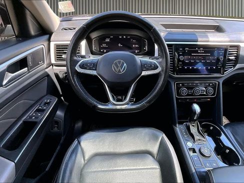Used 2022 Volkswagen Atlas SEL Premium AWD/4WD image 6
