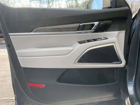 Used 2021 Kia Telluride SX w/ SX Prestige Package image 19