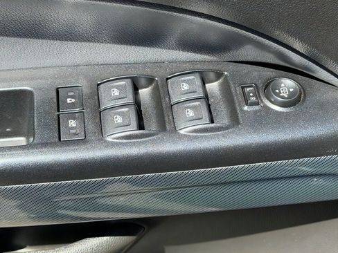 Used 2020 Chevrolet Colorado Z71 RWD image 17