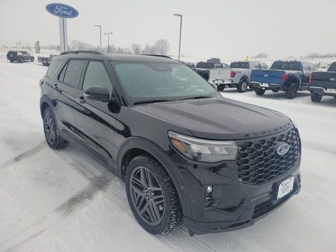 New 2026 Ford Explorer ST w/ Sun And Sound Package image 7