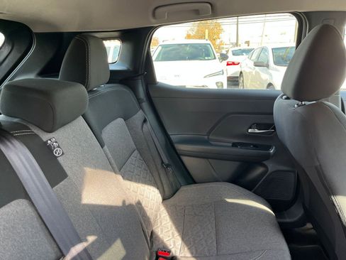 Used 2025 Nissan Kicks SV image 35