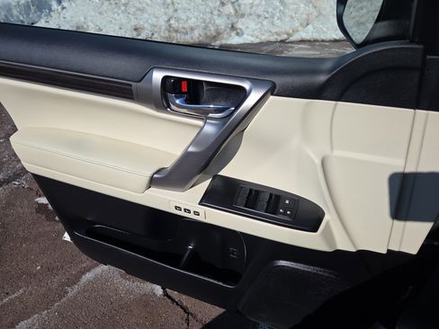 Certified 2023 Lexus GX 460 Premium image 14