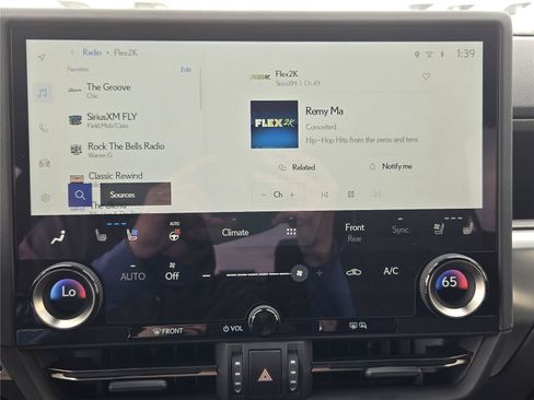 Used 2025 Lexus GX 550 w/ Accessory Package (2T) AWD/4WD image 15